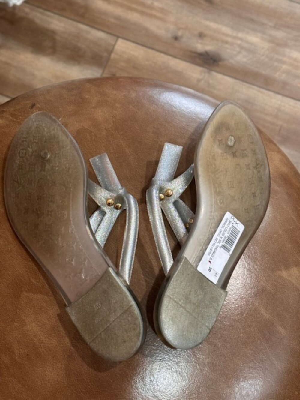 Louis Vuitton Jelly Sea Star Thong Sandals Silver size 8.5 - Picture 3 of 3